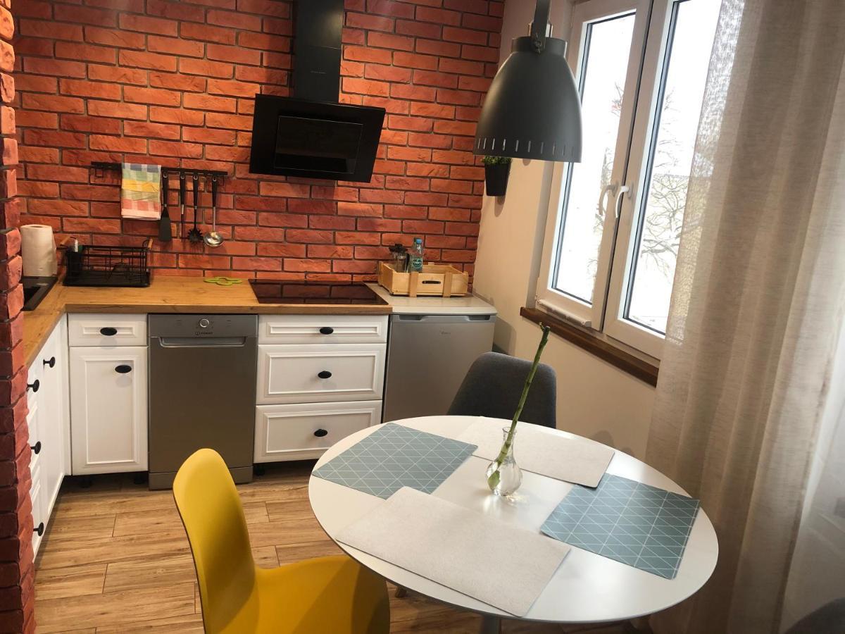 Apartamencik - Ковари Екстериор снимка