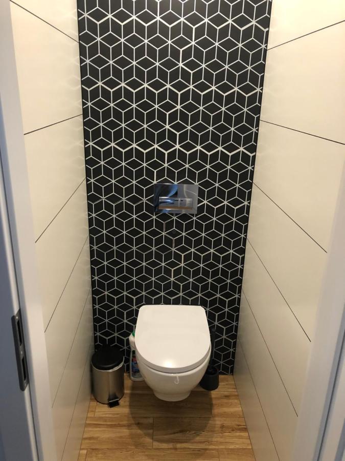 Apartamencik - Ковари Екстериор снимка